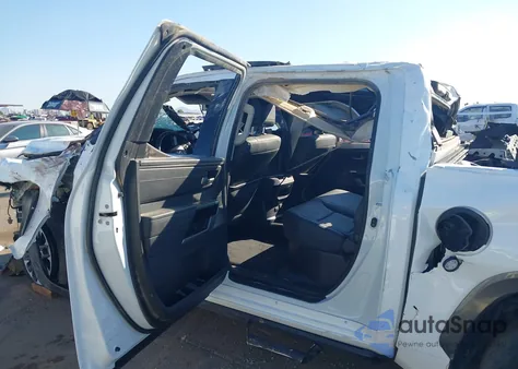 2022 Toyota Tundra Limited z USA, uszkodzony, nr VIN 5TFJA5DB2NX027497